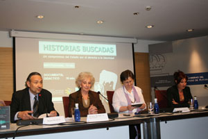 Un momento de la presentación. Un momento de la presentación.