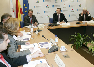 El conselleiro de Economía presidió la reunión. El conselleiro de Economía presidió la reunión.