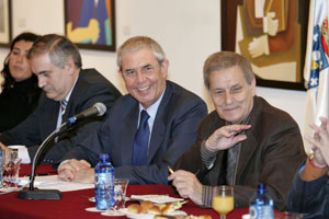 Touriño (C), con Alfonso S. Palomares (d) y Fernando Salgado. Touriño (C), con Alfonso S. Palomares (d) y Fernando Salgado.