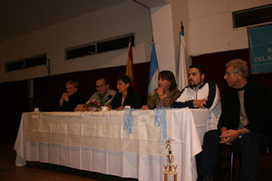 María José Rubio presidió la ceremonia de entrega de trofeos de la Olimpiada. María José Rubio presidió la ceremonia de entrega de trofeos de la Olimpiada.