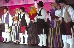 Imagen de uno de los grupos participantes en la 14ª edición, celebrada en noviembre de 2007. Imagen de uno de los grupos participantes en la 14ª edición, celebrada en noviembre de 2007.