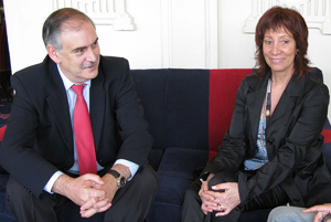 Fernando Salgado e Ignacio Varela en la reunión mantenida en San Sebastián con Liliana Mazzure. Fernando Salgado e Ignacio Varela en la reunión mantenida en San Sebastián con Liliana Mazzure.