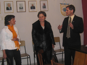 Ramos y Álvarez, en el Centro de Paraná con el presidente de la entidad, Marcelo Daniel Carvajal. Ramos y Álvarez, en el Centro de Paraná con el presidente de la entidad, Marcelo Daniel Carvajal.
