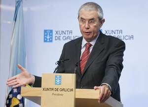 El presidente de la Xunta, Emilio Pérez Touriño, durante la rueda de prensa tras el Consello. El presidente de la Xunta, Emilio Pérez Touriño, durante la rueda de prensa tras el Consello.