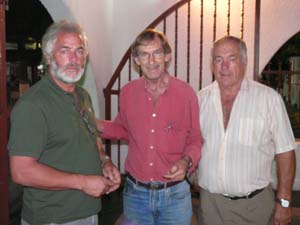 José Francisco Armas Pérez, consejero de Trabajo y Asuntos Sociales; Pedro Armas y Eugenio Armas.