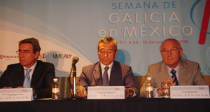 Álvaro Álvarez-Blázquez, Julio Fernández Mato y Antonio Fontenla, durante uno de los actos de la Semana. Álvaro Álvarez-Blázquez, Julio Fernández Mato y Antonio Fontenla, durante uno de los actos de la Semana.