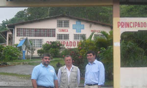 Braña durante su visita al Hospital Asturias en Honduras. Braña durante su visita al Hospital Asturias en Honduras.