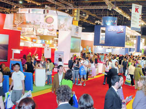 Público asistente a la Feria argentina de Turismo. Público asistente a la Feria argentina de Turismo.
