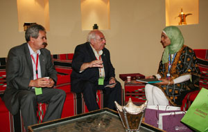 Graciano Torre y Vicente Álvarez Areces ya conversaron en la pasada Expo de Zaragoza sobre los objetivos de la delegación institucional y comercial a Qatar con Inan Khalad, directora del pabellón de este país. Graciano Torre y Vicente Álvarez Areces ya conversaron en la pasada Expo de Zaragoza sobre los objetivos de la delegación institucional y comercial a Qatar con Inan Khalad, directora del pabellón de este país.