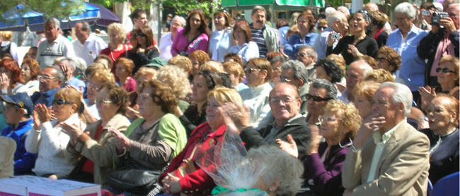 Mucho público se acercó a participar de la jornada festiva.