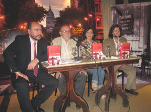 Un momento de la presentación del libro de Picallo. Un momento de la presentación del libro de Picallo.
