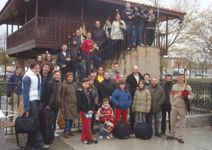 Alumnos del curso itinerante de la Escuela de Asturianía celebrado en el Centro Asturiano ‘Covadonga’ de Vitoria. Alumnos del curso itinerante de la Escuela de Asturianía celebrado en el Centro Asturiano ‘Covadonga’ de Vitoria.