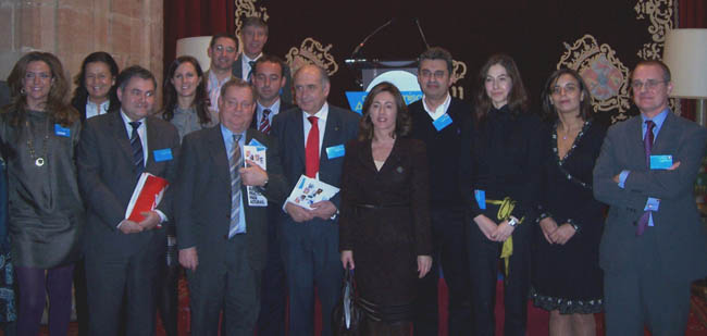 Directivos y patronos de la asociación, en la presentación del proyecto. Directivos y patronos de la asociación, en la presentación del proyecto.