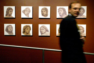 Imagen de la inauguración de la exposición ‘Los primeros europeos, tesoros de la Sierra de Atapuerca’. Imagen de la inauguración de la exposición ‘Los primeros europeos, tesoros de la Sierra de Atapuerca’.