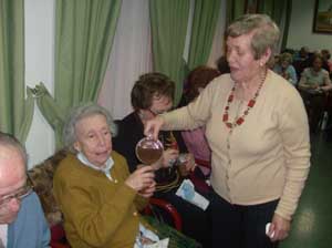 Un momento de la chocolatada celebrada por San Blas en la Casa de Soria en Madrid. Un momento de la chocolatada celebrada por San Blas en la Casa de Soria en Madrid.