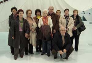 Miembros del Centro Soriano en Zaragoza, durante la excursión que realizaron a los museos de Muelas. Miembros del Centro Soriano en Zaragoza, durante la excursión que realizaron a los museos de Muelas.