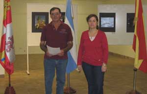 El presidente, José Luis Blanco Rodríguez, durante la muestra, acompañada por María Isabel Hidalgo. El presidente, José Luis Blanco Rodríguez, durante la muestra, acompañada por María Isabel Hidalgo.
