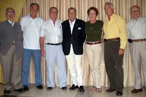 José Antonio Fernández, Ramón Renda López, José Monteagudo Sieiro, Juan Antonio Oti Loza, Carmen Álvarez López, Jesús Tacón Sánchez y Arturo Ces Chisca. José Antonio Fernández, Ramón Renda López, José Monteagudo Sieiro, Juan Antonio Oti Loza, Carmen Álvarez López, Jesús Tacón Sánchez y Arturo Ces Chisca.