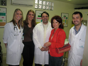 Pin, con la presidenta del Hospital Español y directivos del personal médico.