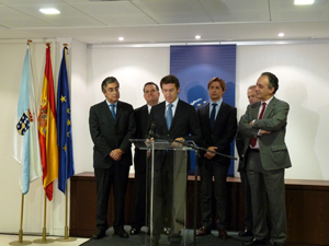 El presidente Feijóo, durante su intervención en el encuentro con la colectividad gallega en Bruselas. El presidente Feijóo, durante su intervención en el encuentro con la colectividad gallega en Bruselas.