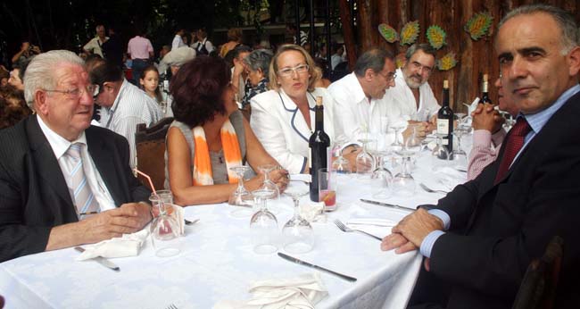 La presidenta de la Diputación presidió los actos del 90º aniversaio del Club Villarino.