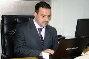 Hugo Alonso Adminitrador Hospital Español