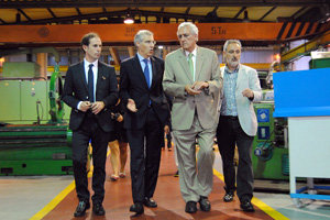 Francisco Conde visita la empresa ThuneEureka