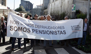 Manifestacion de emigrantes retornados en La Estrada.