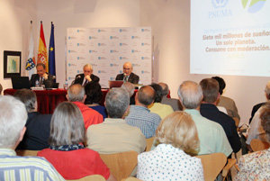 Un momento de la conferencia impartida por Cerdeira