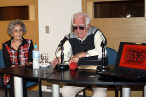 Nelly Duarte y José López Gama, durante la presentación de la conferencia en el Centro Galicia.