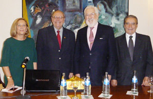 De izda. a dcha., Carmen de Carlos, Pedro Barcia, Estanislao de Grandes y Pedro Bello.