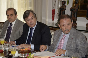 Francisco González Otero, Antonio Pérez-Hernández y Juan Santana Reyes.