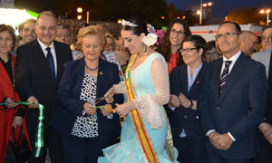 Verónica Catalá y Puri Torres, durante la inauguración de la Feria. 