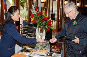 Chile.Dia Libro Estadio Español