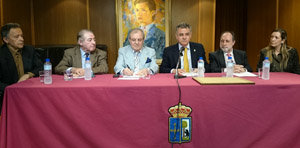 De izda. a dcha., Andrés Menéndez, Miguel A. López, Antonio Sáez, Valentín Martínez-Otero, Miguel Fuentes y Pilar Riesco.