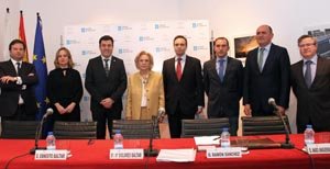 Miembros de la familia Baltar con el conselleiro Román Rodríguez, Antonio Fernández Angueira, Anxo Angueira y Ramón Jiménez.