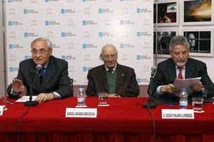De izda. a dcha, José Ramón Ónega, José Manuel Romay y Xesús Palmou.