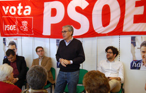Ramón Jauregui, durante su intervencióne ante los socialistas de París.