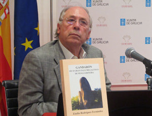 Eladio Rodríguez, con su novela.