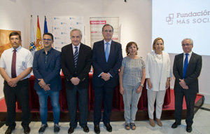 José Ramón Ónega y José María Arias Mosquera, con los representantes de las federacioenes.