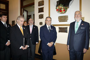 Descubrimiento Placa Centenario Centro Región Leonesa 1