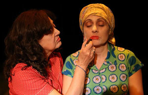 Puesta en escena de ‘Las dos en punto’.