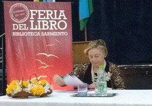 Un momento de la intervención de Josefina Cuesta Bustillo.