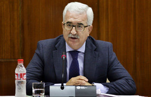 Jiménez Barrios, durante su comparecencia en la Comisión del Parlamento de Andalucía.