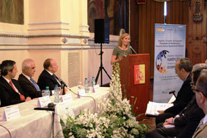 Marina del Corral, durante su intervención en el acto inaugural.