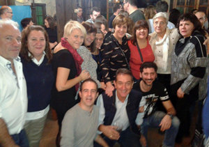 Begoña Serrano, junto con algunos de los asistentes al curso.