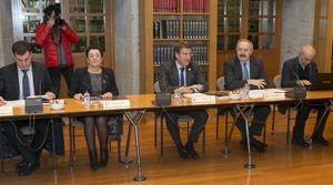 Núñez Feijóo y Ramón Villares presidieron el pleno del Consello.
