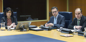 Marian Elorza, Mikel Antón y Gorka Álvarez, en la Comisión de Asuntos Europeos y Acción Exterior.