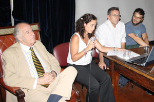 Disertantes de Argentina y España, en el marco de la clase abierta organizada por la Cátedra de Derecho Internacional Público (UBA) que dirige el profesor Juan Antonio Travieso –1º a la izquierda–.