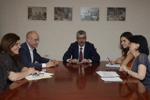 De la Campa, durante la reunión con el personal de Empleo y Seguridad Social.